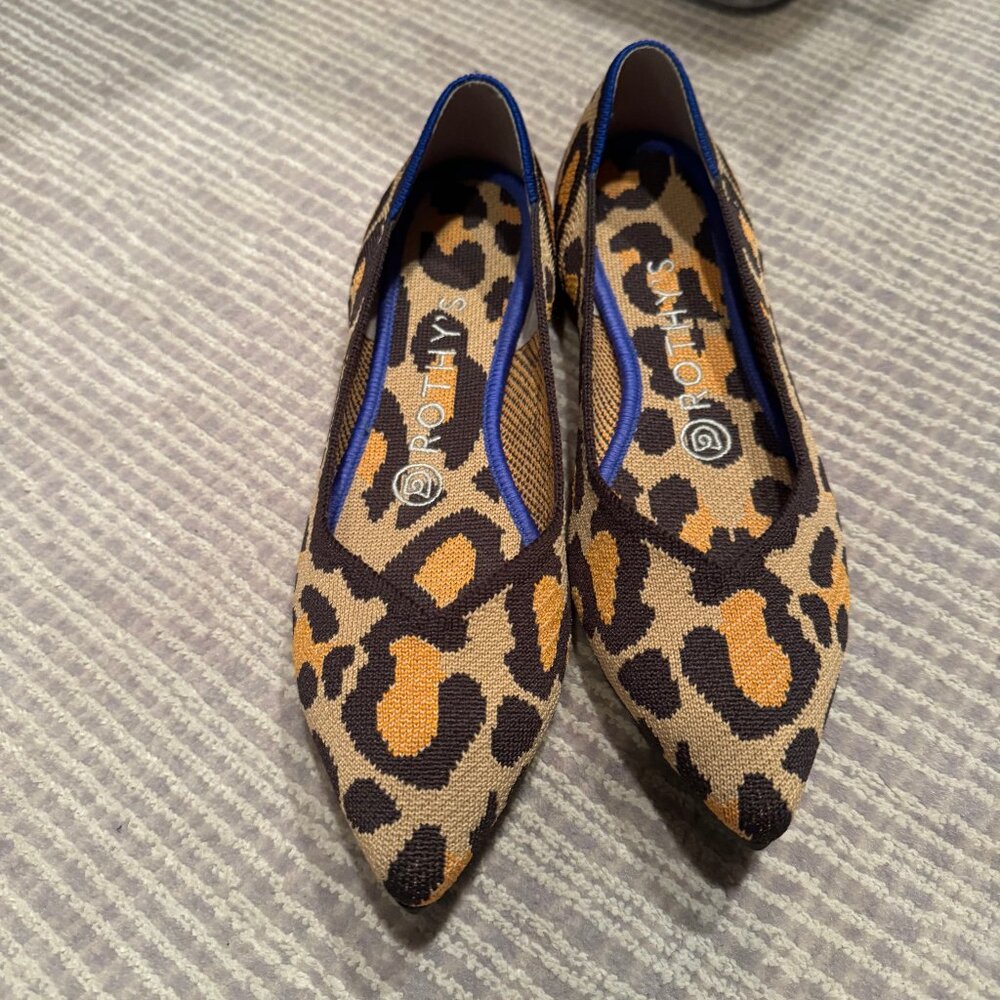 Rothy’s Pointed Toe Flats Big Cat Print Rare Color Casual Comfort Size 6.5 Women
